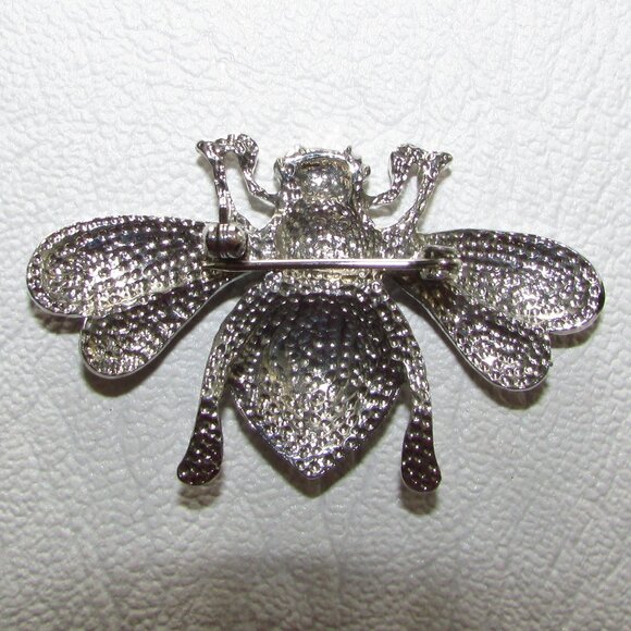 Black BEE Brooch - Picture 5 of 6